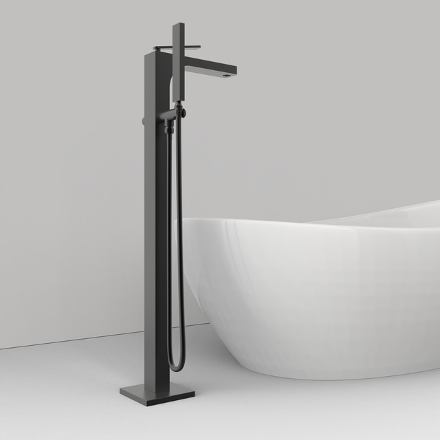 High-flow freestanding bathtub faucet
