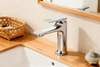High Quality Brass Basin Mixer in Modern Bathroom Faucet with Hot and Cold Water Function