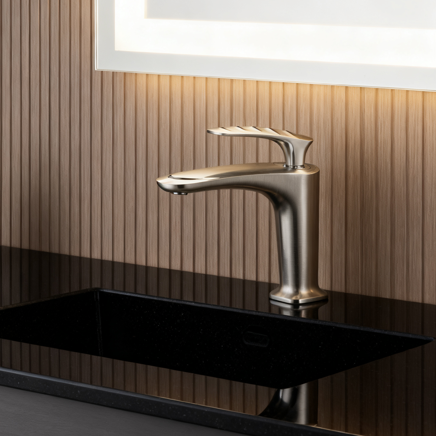 DF-01311 Brushed Nickel Brass Basin Faucet – Modern Design with Smooth Water Flow & Premium Sprayer Function