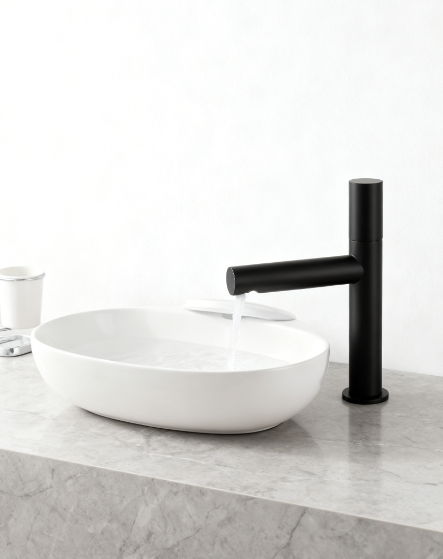 Modern Single Handle Basin Faucet with Built-in Aerator – Contemporary Bathroom Sink Mixer Tap for Residential and Commercial Projects